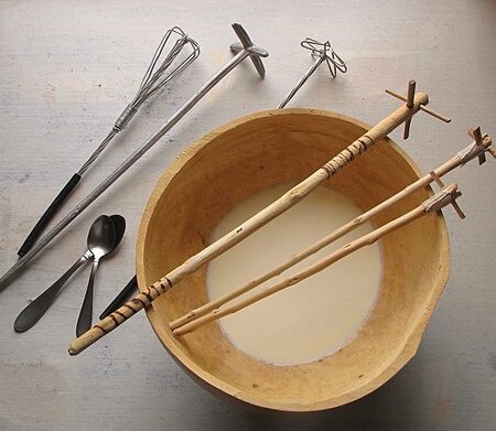 Uji stirring sticks and pot set
