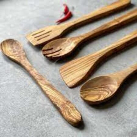 wooden cooking sticks